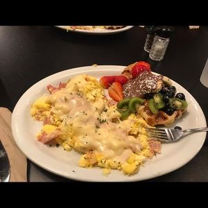 Meet your Posher, Max